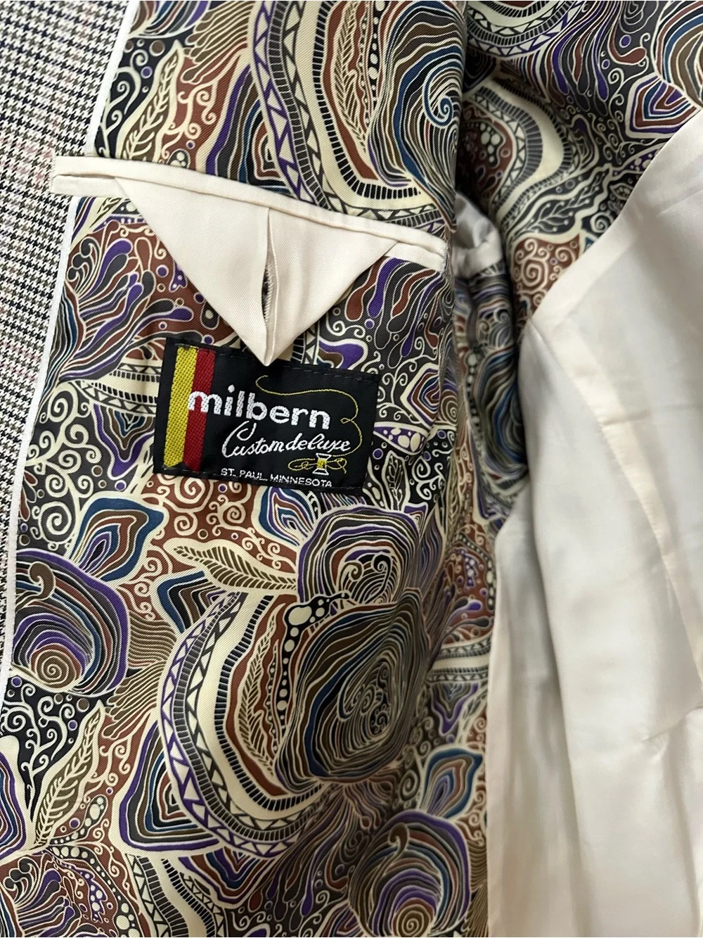 TALLIA Men's Beige and Black Glen Plaid Sport Coat with Paisley Lining